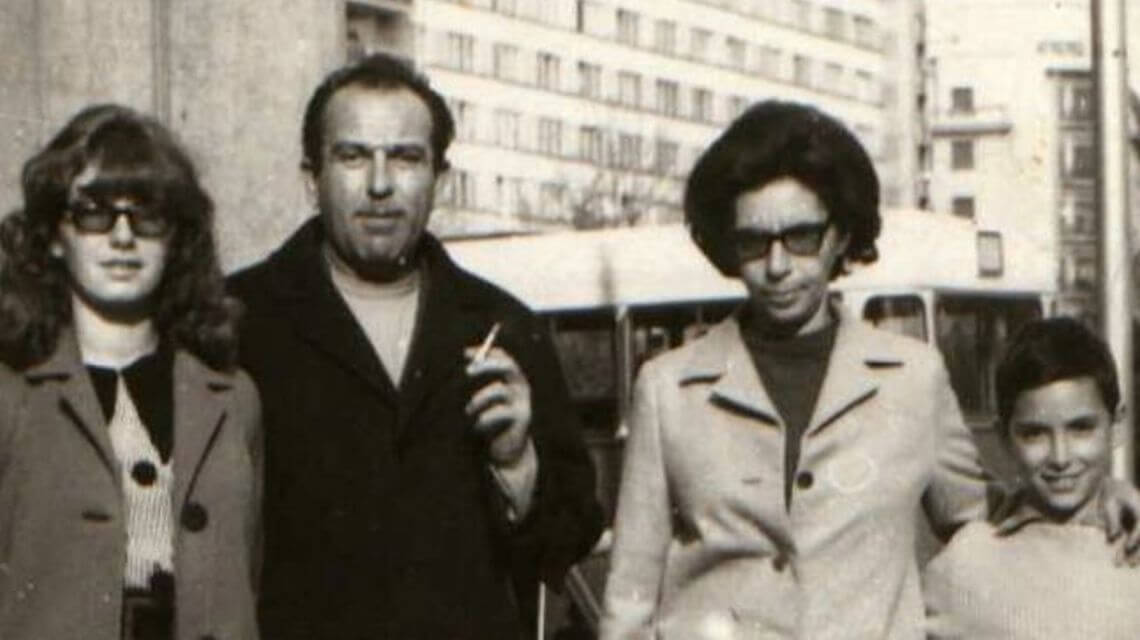 Disidentul Gheorghe Ursu impreuna cu familia