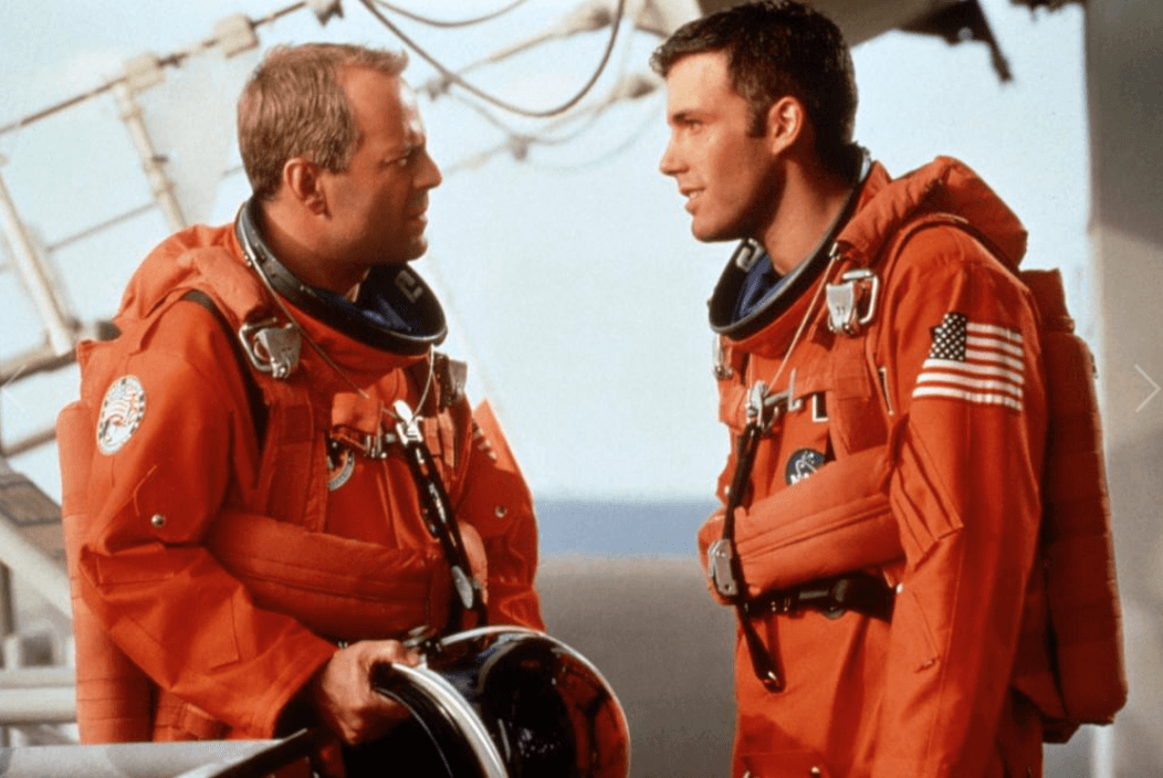 Bruce Willis şi Ben Affleck in Armageddon