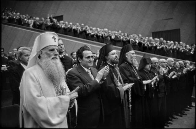 Ierarhi ortodocsi participand la lucrarile congresului Partidul Comunist Roman (ateu)